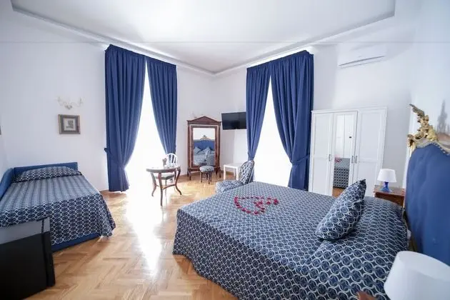 Deluxe Dört Kişilik Oda, 1 Büyük (Queen) Boy Yatak ve Çekyat, Sigara İçilmez, Deniz Manzaralı