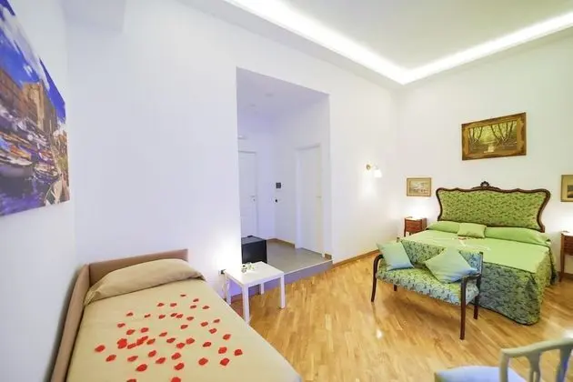 Deluxe Dört Kişilik Oda, 1 Büyük (Queen) Boy Yatak ve Çekyat, Sigara İçilmez, Deniz Manzaralı