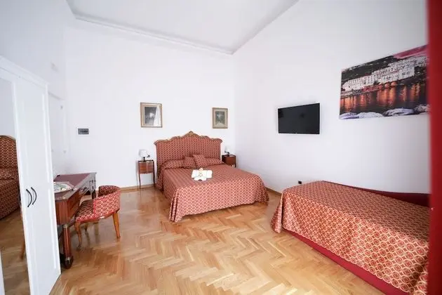 Deluxe Dört Kişilik Oda, 1 Büyük (Queen) Boy Yatak ve Çekyat, Sigara İçilmez, Deniz Manzaralı