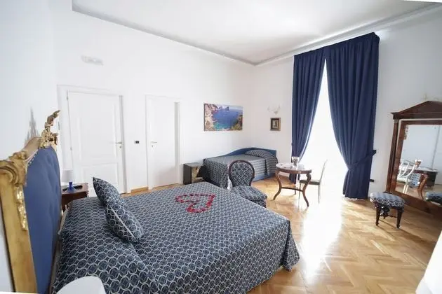 Deluxe Dört Kişilik Oda, 1 Büyük (Queen) Boy Yatak ve Çekyat, Sigara İçilmez, Deniz Manzaralı