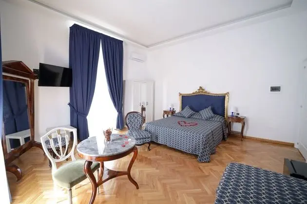 Deluxe Dört Kişilik Oda, 1 Büyük (Queen) Boy Yatak ve Çekyat, Sigara İçilmez, Deniz Manzaralı