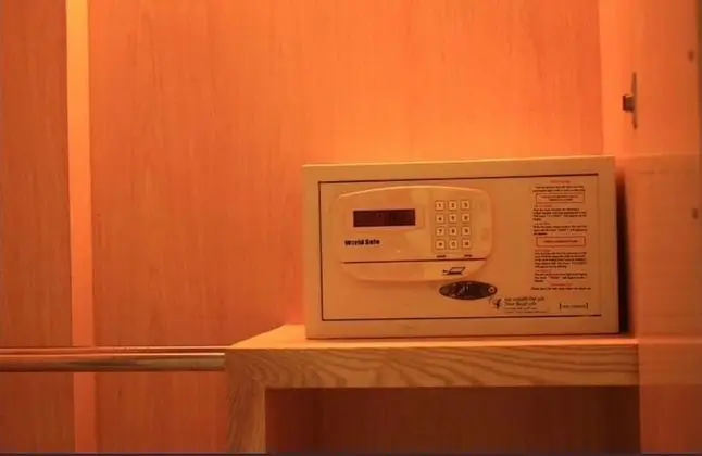 Deluxe Tek Büyük Yataklı Oda, Havuz Manzaralı