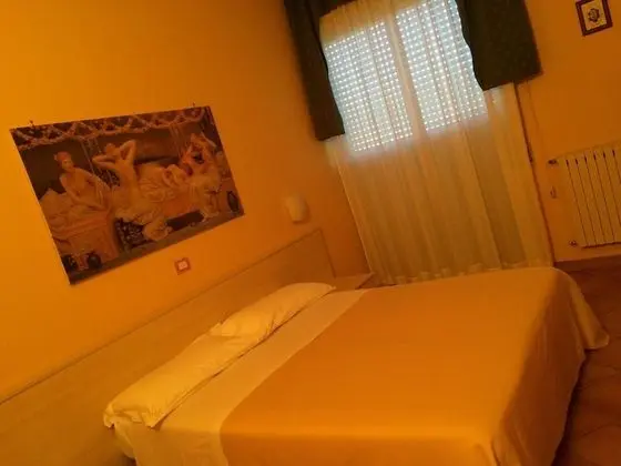 Tek Büyük Yataklı Oda