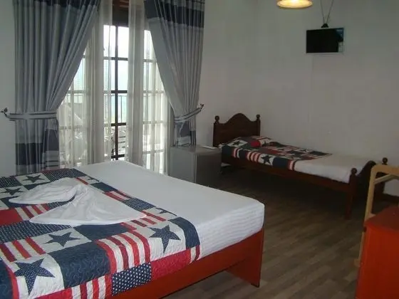 Üç Kişilik Oda, Dağ Manzaralı