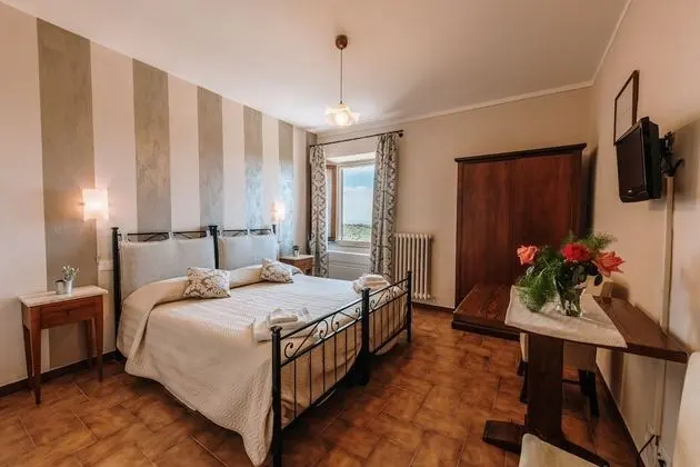 Deluxe Tek Büyük veya İki Ayrı Yataklı Oda (Camera 10)