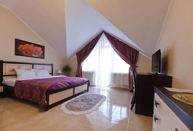 Comfort Tek Büyük veya İki Ayrı Yataklı Oda