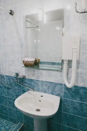 Standard Tek Büyük veya İki Ayrı Yataklı Oda (Attic)