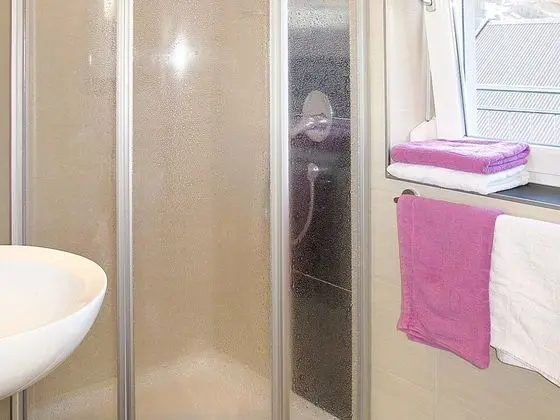 Ev