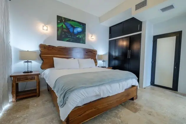 Luxury Suite, Multiple Beds, Sea View  A4