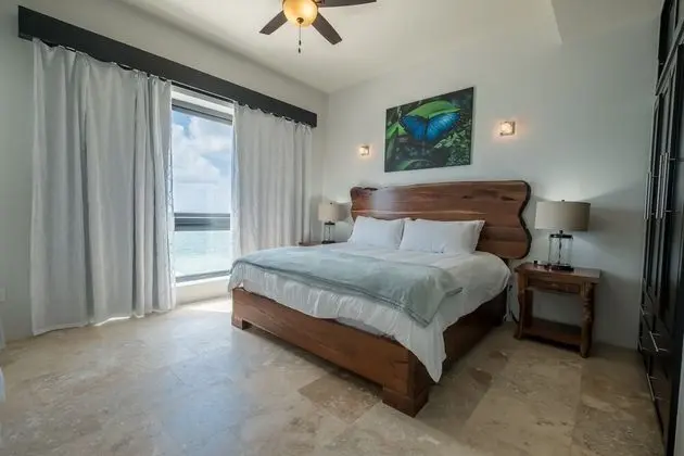 Luxury Suite, Multiple Beds, Sea View C1