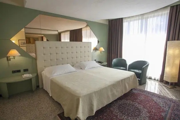 Çift ​​kişilik Standard