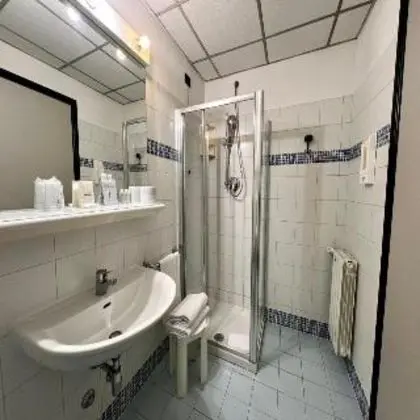 DOUBLE SINGLE USE