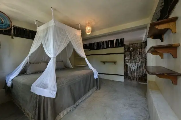 Bungalow Garden View 1 King bed and private bathroom