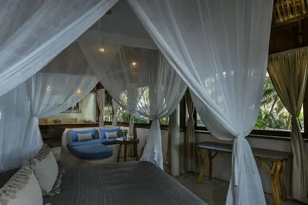 Suite Bungalow Ocean View 1 king bed and private bathroom