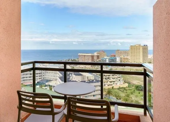 Suite Frontal Ocean View (2 adults)