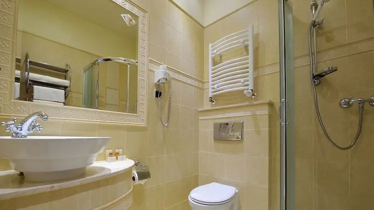 Executive Tek Büyük Yataklı Oda