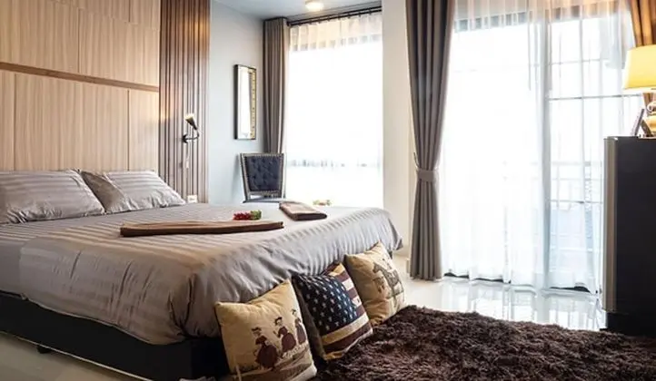 Deluxe Tek Büyük Yataklı Oda