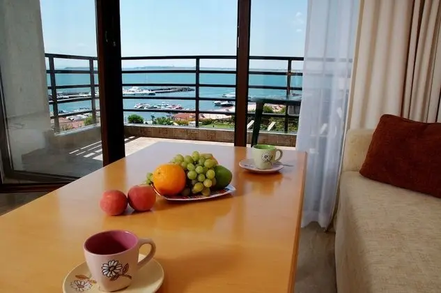 Panoramic Apart Daire, 1 Yatak Odası, Küçük Mutfak, Deniz Manzaralı