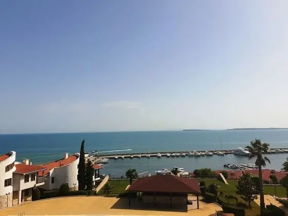 Panoramic Apart Daire, 1 Yatak Odası, Küçük Mutfak, Deniz Manzaralı