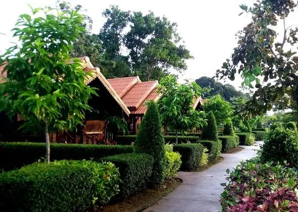 Wooden Cottage Double Garden View