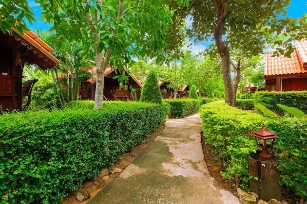 Wooden Cottage Double Garden View