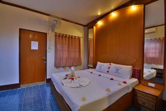 Bungalow A/C (1 Double Bed)