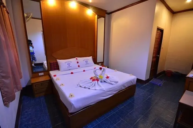 Bungalow A/C (1 Double Bed)