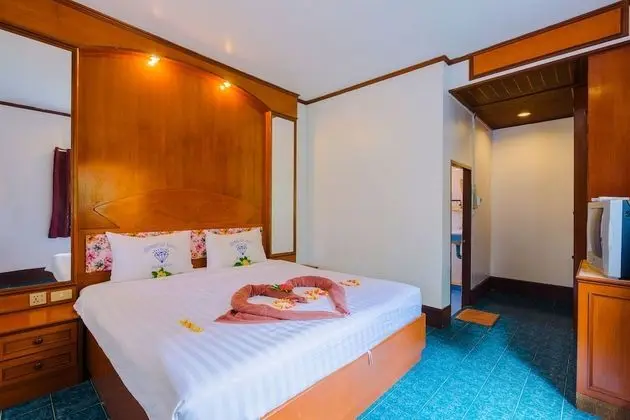 Bungalow A/C (1 Double Bed)