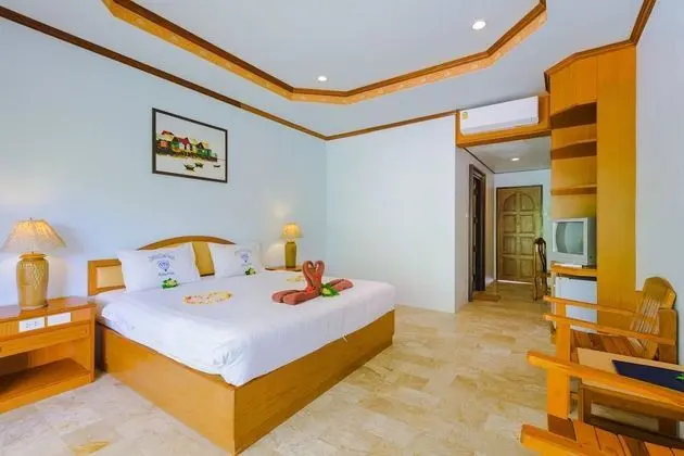 Deluxe Room A/C (1 Double Bed)