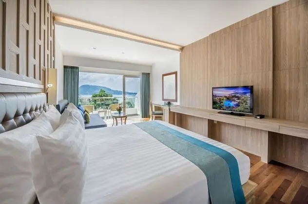 Super Deluxe, Seaview