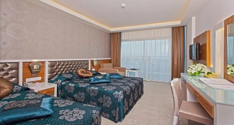 https://images.etstur.com/files/images/hotelImages/TR/51806/l/Diamond-Hill-Resort-Hotel-Oda-309384.jpg