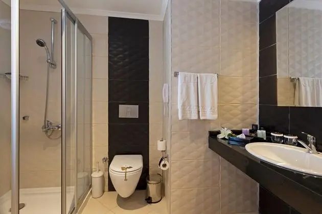 https://images.etstur.com/files/images/hotelImages/TR/51806/l/Diamond-Hill-Resort-Hotel-Oda-309386.jpg