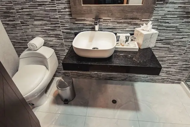 Tek Kişilik Oda, 1 Çift Kişilik Yatak, Sigara İçilmez