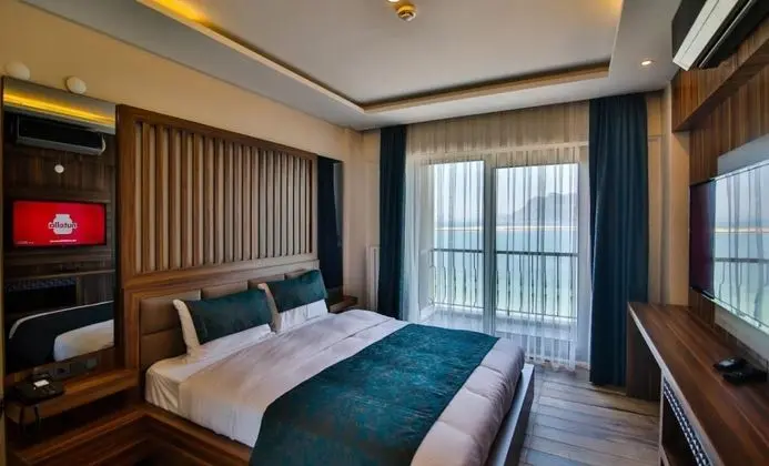 Standart Oda, Deniz Manzaralı, Balkonlu