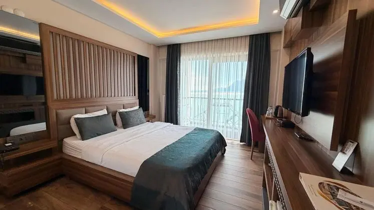Standart Oda, Deniz Manzaralı, Balkonlu