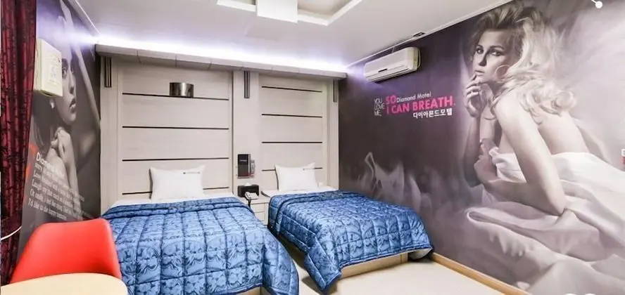 İki Ayrı Yataklı Oda