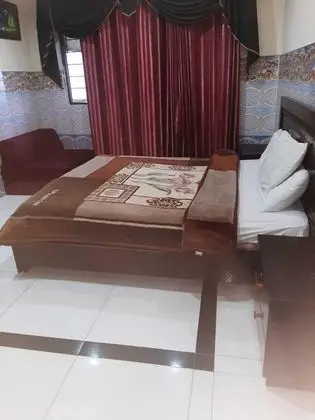 Standard Tek Büyük Yataklı Oda