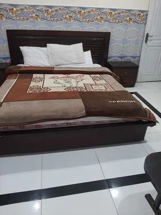 Standard Tek Büyük Yataklı Oda