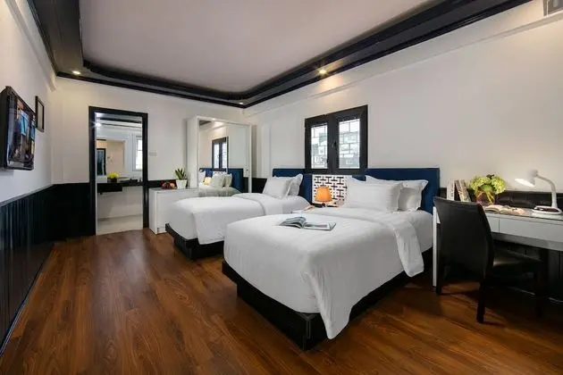 Deluxe Tek Büyük veya İki Ayrı Yataklı Oda (with Window)