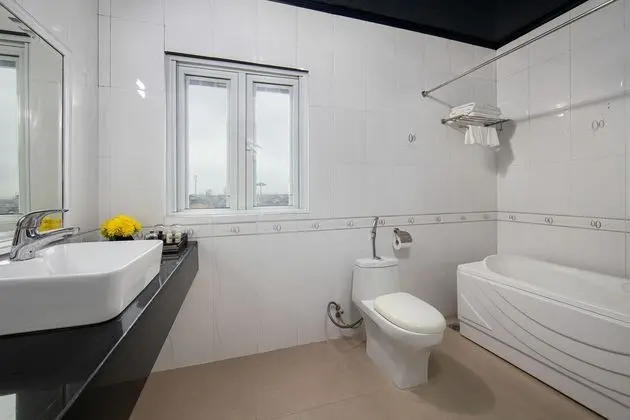 Deluxe Tek Büyük veya İki Ayrı Yataklı Oda (with Window)