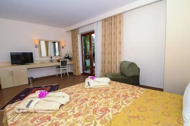 Standard Oda, Bahçe Manzaralı