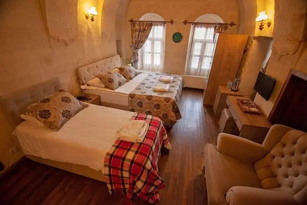 Deluxe Üç Kişilik Oda