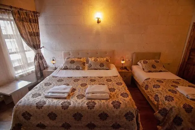 Deluxe Üç Kişilik Oda