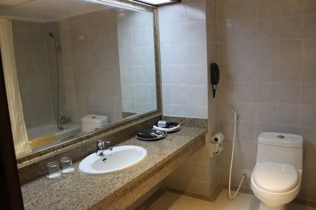 Deluxe Üç Kişilik Oda, Şehir Manzaralı