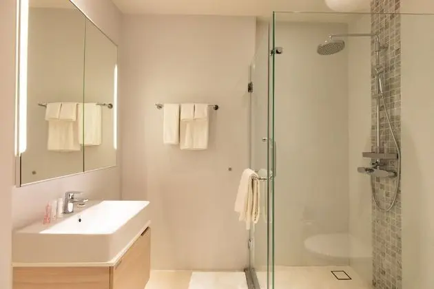 Deluxe Suite Double