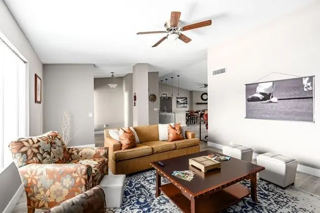 Ev (4 Bedrooms)