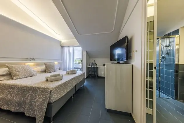 Standard Tek Büyük veya İki Ayrı Yataklı Oda