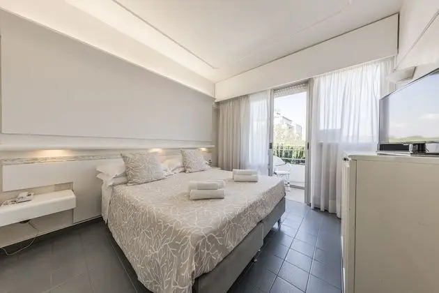 Standard Tek Büyük veya İki Ayrı Yataklı Oda