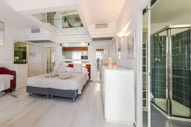 Standard Tek Büyük veya İki Ayrı Yataklı Oda