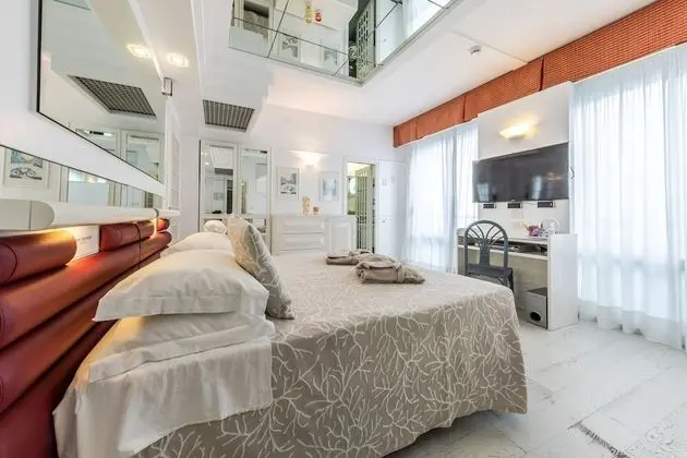 Standard Tek Büyük veya İki Ayrı Yataklı Oda